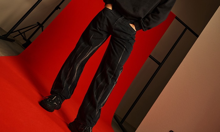 Джинси для нього