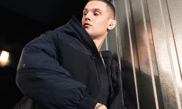 Връхни дрехи за него